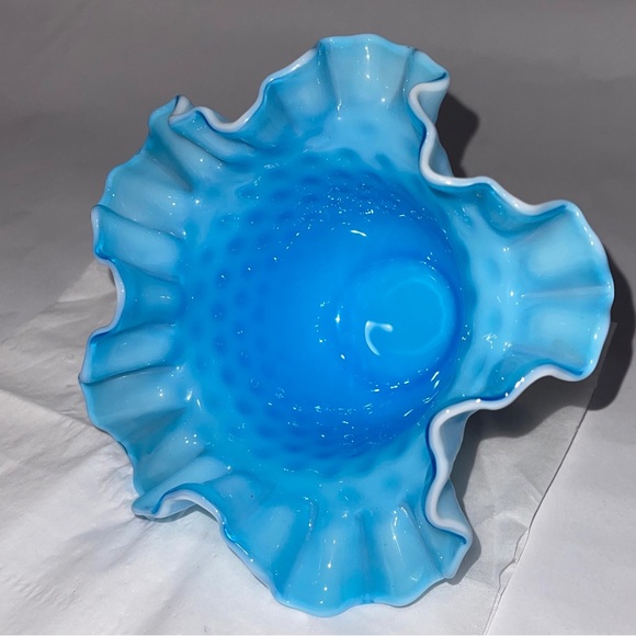 Kanawha Cased Blue & White Glass Hobnail Ruffled Bowl Vase Vintage Glass - Picture 3 of 14